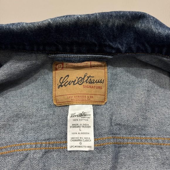 Levi’s Denim Jean Trucker Jacket - Picture 6 of 6